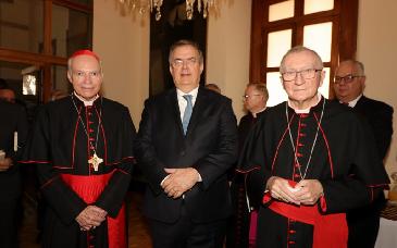 México y el Vaticano buscan relanzar diálogo político y cooperación bilateral