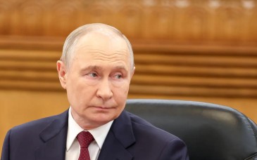 Putin asegura que ofensiva rusa avanza y condiciona diálogo con Ucrania