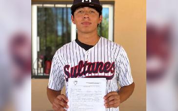 Alumno de Cobach Sonora firma con Sultanes de Monterrey y da paso rumbo al profesionalismo