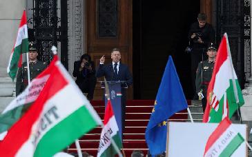 Hungría inicia nueva era política tras derrota histórica de Viktor Orbán