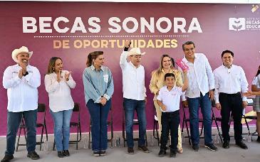 Alfonso&nbsp;Durazo impulsa becas, apoyos sociales y obras carreteras en gira por Soyopa y Mazatán