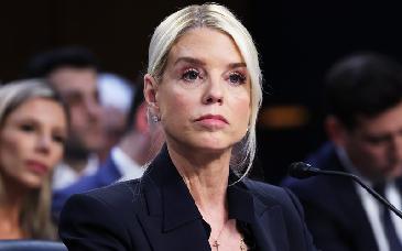 Fiscal de EU se muda a base militar por amenazas