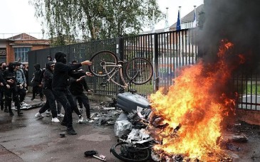 Detienen a 107 personas tras protestas violentas por educación en Bélgica