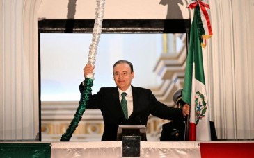 Miles de sonorenses celebran el 216 aniversario de la Independencia de México