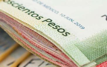 Peso mexicano retrocede ante incertidumbre por decisiones de la Reserva Federal