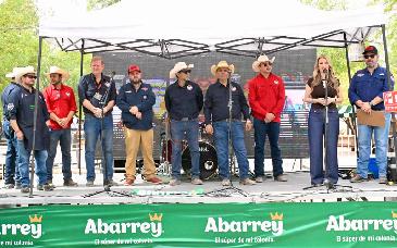 Suman Ayuntamiento de Hermosillo y El Padrino Grill esfuerzos a favor de Departamento de Bomberos