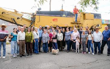 Beneficia Toño Astiazarán a vecinas y vecinos del norte con recarpeteo en calle Bernardo Reyes