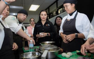 Impulsan bienestar y emprendimiento juvenil con programa Sonora en Conexión en Puerto Peñasco
