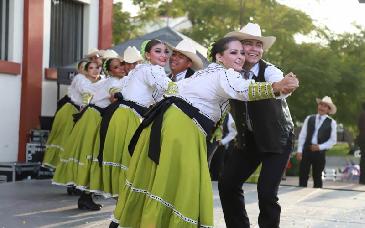 Huitzilín, grupo de danza de la institución, se presentará este viernes en Álamos