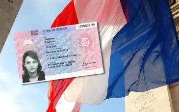 Francia impondrá nuevos exámenes de civismo y francés a migrantes