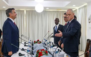 EU analiza imputar a Raul Castro por derribo de aviones en 1996
