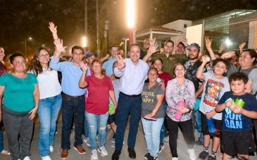 Antonio Astiazarán inaugura corredor Camina Segura número 154 en primaria de Hermosillo