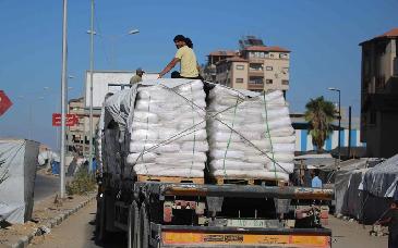 Israel incumple acuerdo y reduce entrada de ayuda humanitaria a Gaza