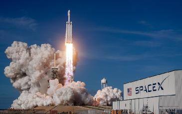 El espacio cambió de reglas: del alto costo por kilo a la era de las megaconstelaciones