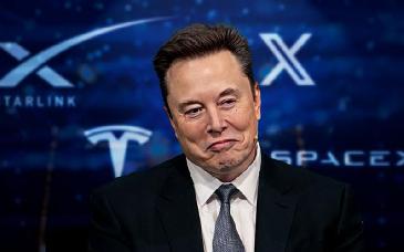 Elon Musk lidera lista Forbes con una fortuna que triplica a sus competidores