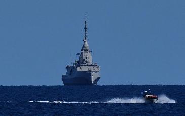 Petrolero griego con carga saudita atraviesa estrecho de Ormuz, según datos