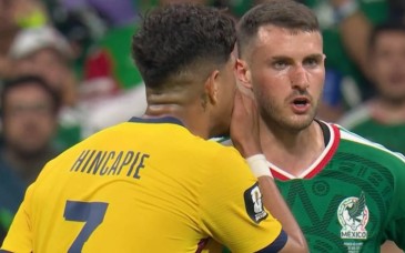 Mundial aplica con rigor nueva regla que sanciona cubrirse la boca al discutir