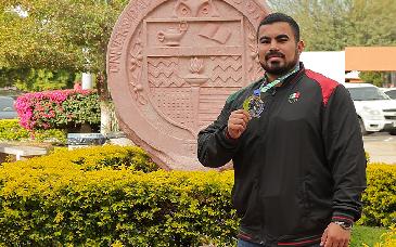 Atleta de la Unison gana Copa Nuevo León y es número uno universitario en México