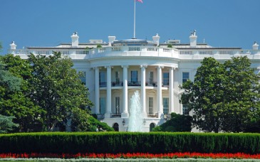 Casa Blanca acusa a México y otros países de facilitar el reenvío de productos chinos a EU