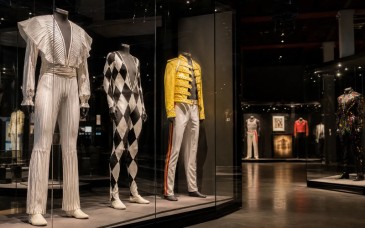 Museo de Londres exhibirá ocho atuendos icónicos de Freddie Mercury