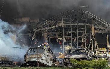 Rusia pide a extranjeros salir de Kiev ante nuevos ataques contra infraestructura militar