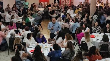 Mujeres de Nogales confían en Beltrones para restablecer servicios de guarderías y acceso a medicinas 