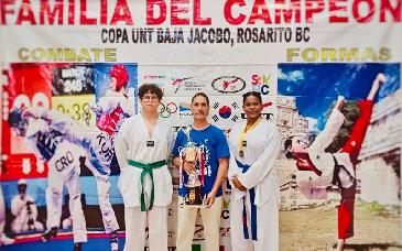Juventud sonorense triunfa con doble medalla de oro en torneo nacional de taekwondo