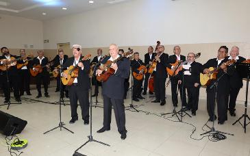 Música y solidaridad en evento a beneficio de niñez y jubilados